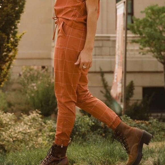ALBION (Tall) Pumpkin Spice Windowpane Plaid Jetsetters Jogger Pants Sz - Picture 1 of 13